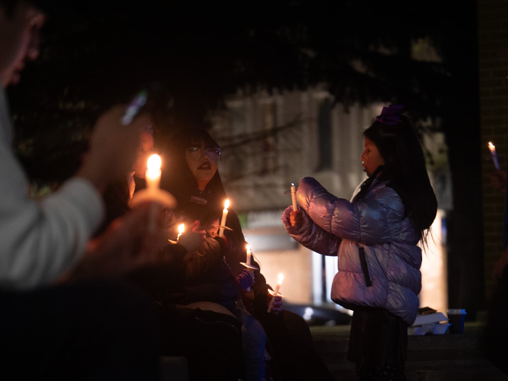 Community Holds Candlelight Vigil for Jasper Teen, Raises Awareness