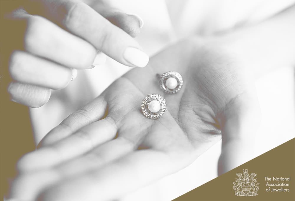 NAJ Outlines Everyday Routines to Protect Fine and Heirloom Jewelry