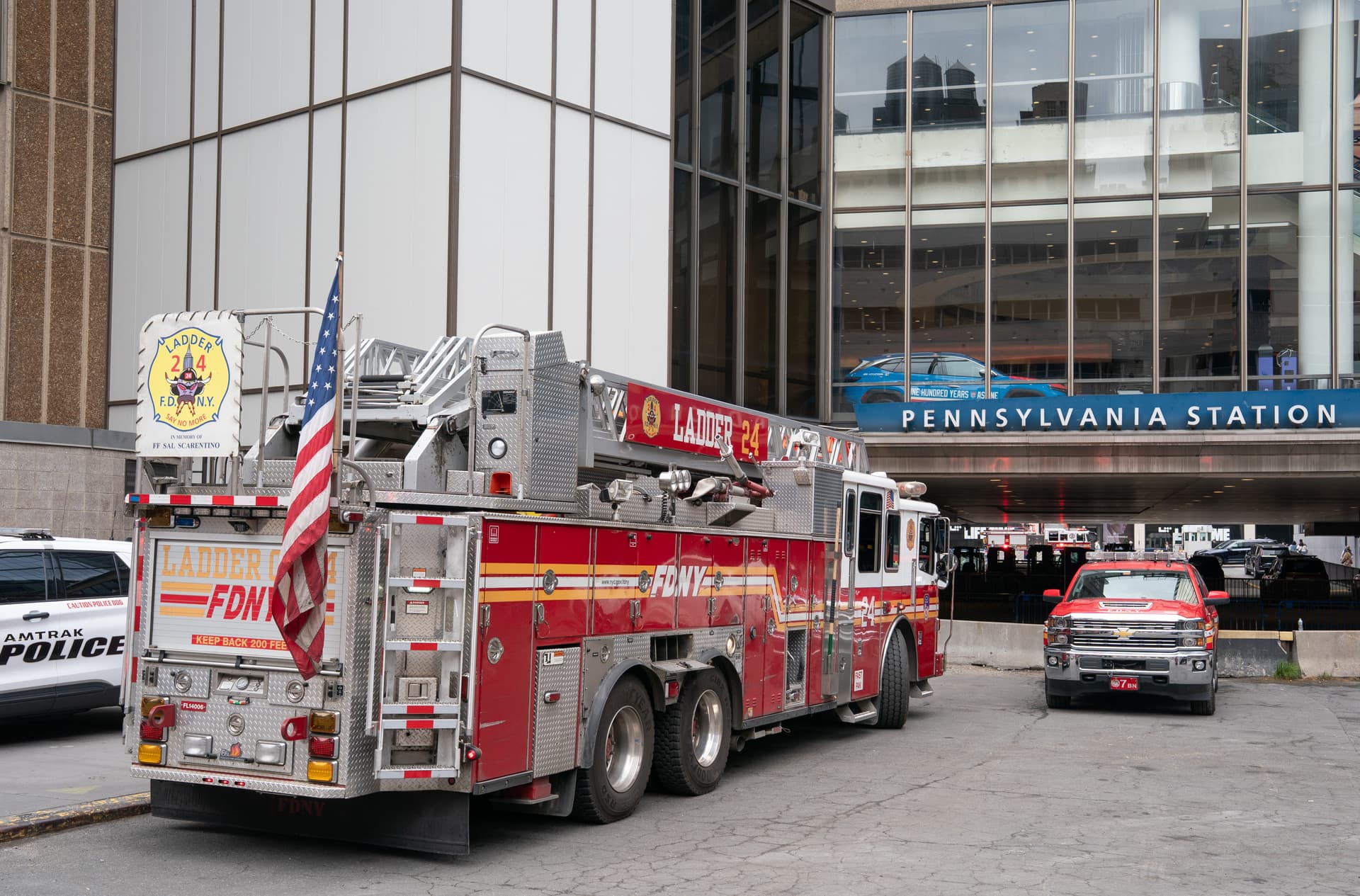 Amtrak fire in Hudson tunnel disrupts New York, New Jersey rail service