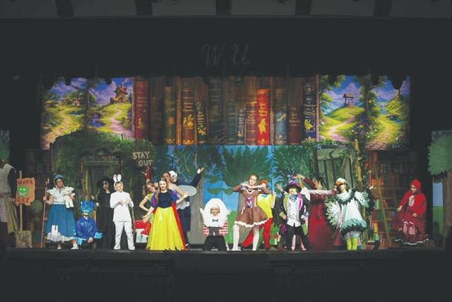 West Union High School stages Shrek The Musical with new effects, staging