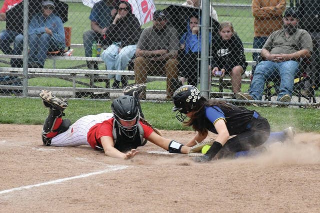 Peebles beats Fairfield, keeps SHAC II title hopes alive