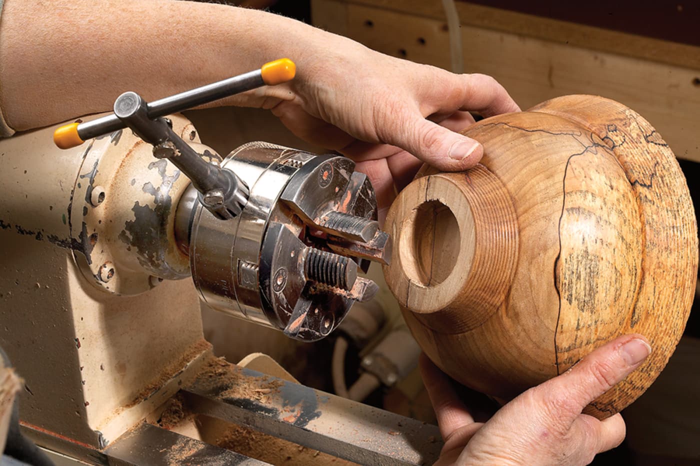 IDEA WOODTURNING Demo Teaches Quick Craft-Fair Bowls from Readily Sourced Blanks