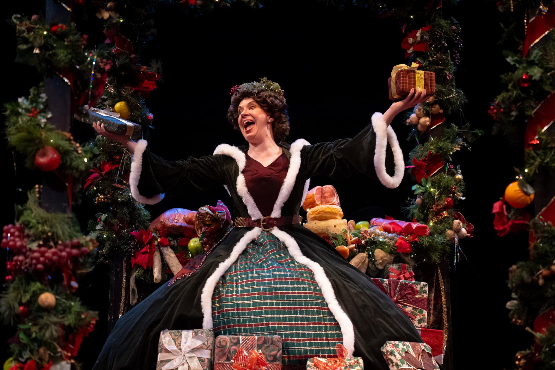 Intergenerational Holiday Theater Brings Families Together Across Midcoast Maine