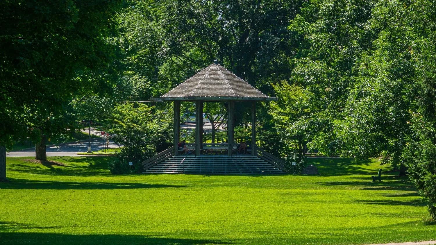Village Improvement Association keeps Brunswick beautiful, plans gazebo renovation