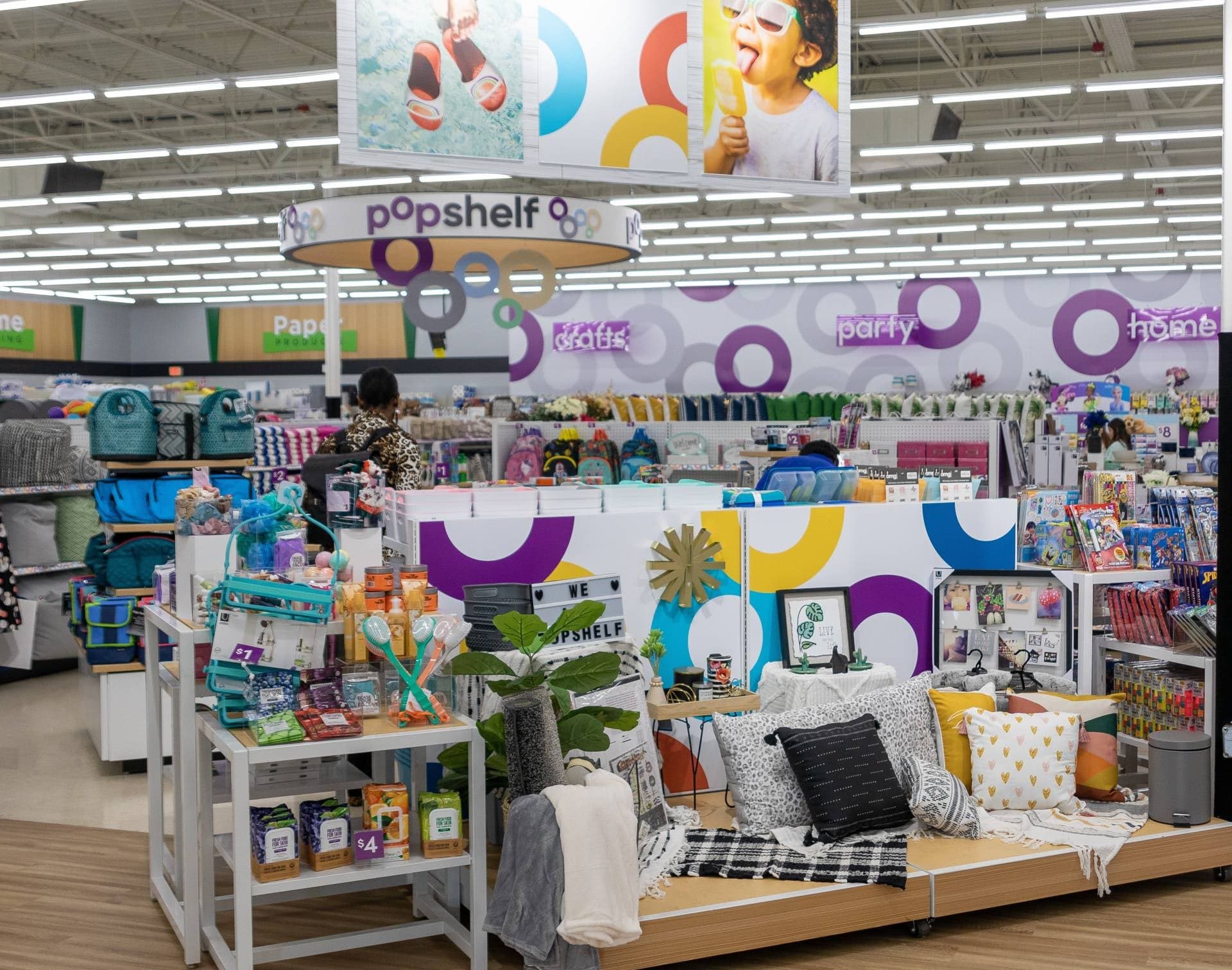 Dollar General counts 20,893 stores as format differences shape jobs