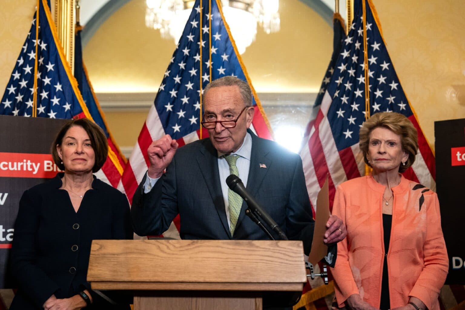 Democrats link ICE overhauls to DHS funding as shutdown risk rises