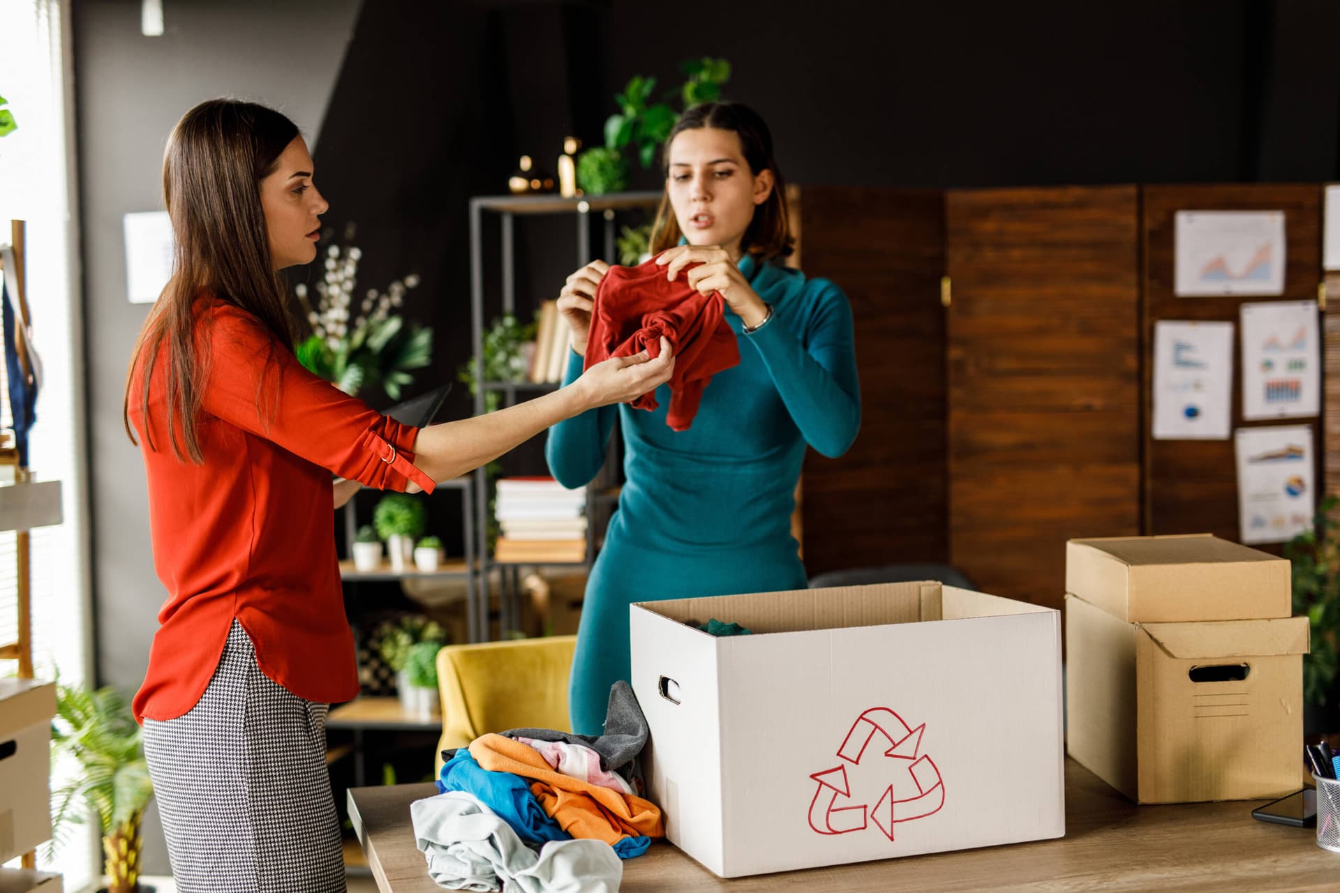 SML cuts emissions 33.6 percent as RFID boosts circular fashion traceability