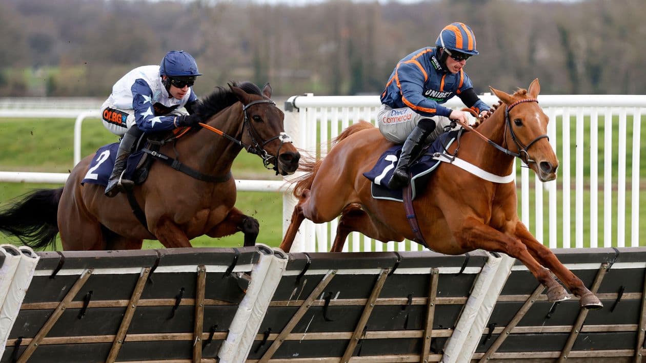 Lulamba Dominates Game Spirit Chase at Newbury, Shortens Arkle Odds