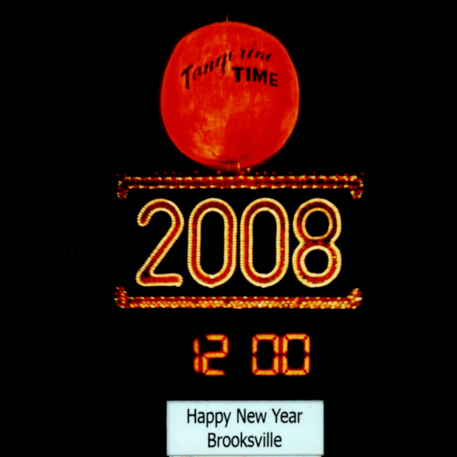 Brooksville Volunteers Salvage New Year's Eve Tangerine Drop After Failure