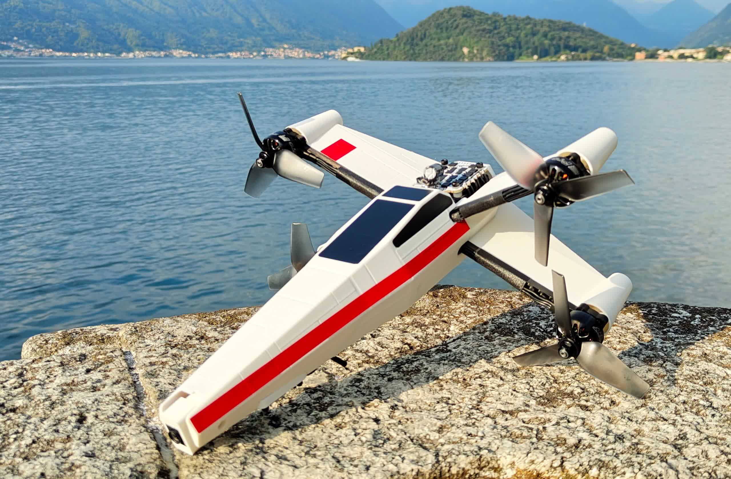 Aeroptera unveils Lace, open-source 3D-printable foldable 800mm quadcopter for researchers