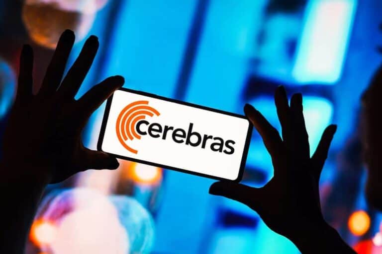 Cerebras Poised to File for U.S. IPO, Targets 2026 Listing