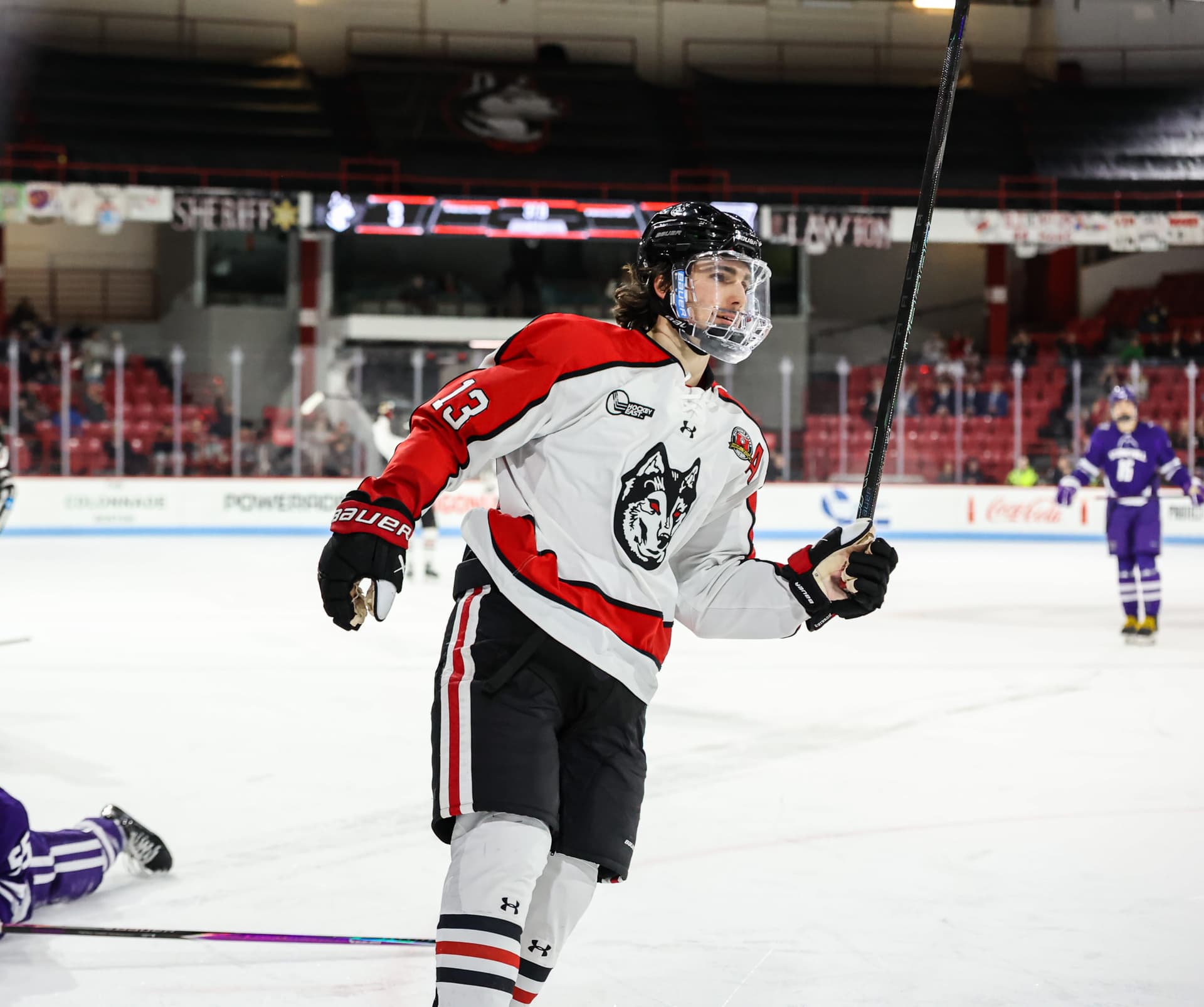 Dallas Signs 21-Year-Old Dylan Hryckowian to Two-Year Entry-Level Deal