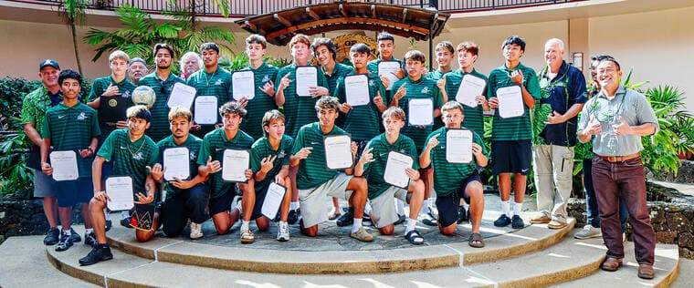 Mayor Kawakami Welcomes Kapā‘a High Boys Soccer Team After HHSAA Title