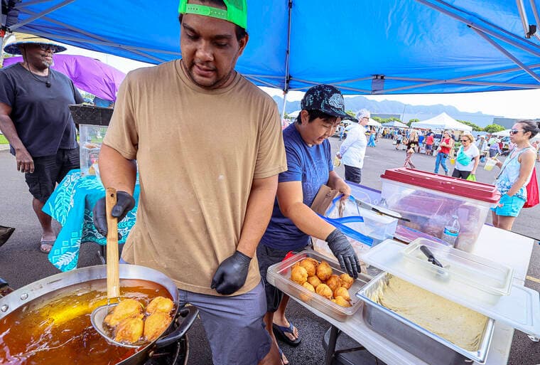 Kauai Menehune Kitchen Draws Crowds for Malasadas at Kukui Grove