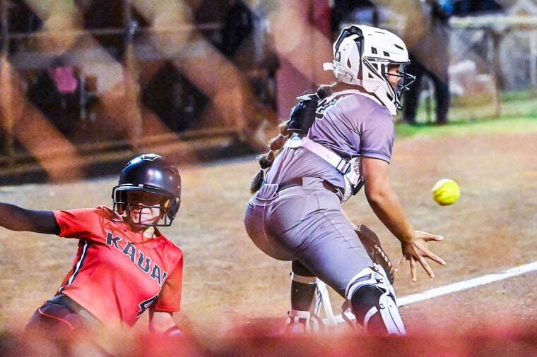 Kapaa Rallies in Seventh Inning to Edge Kauai 10-8 in KIF Softball