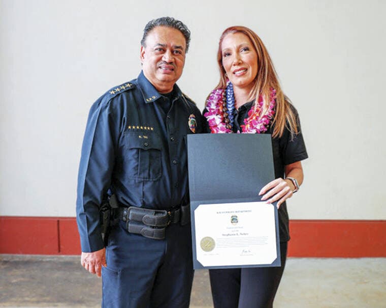 Off-duty Kauai dispatcher saves injured motorcyclist after Wailua crash