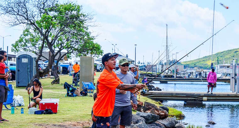Nawiliwili Father’s Day fishing tournament brings keiki and families together