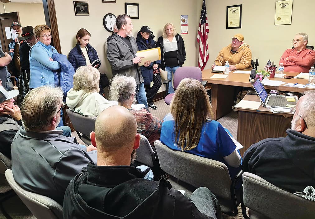 Residents Question Value of Two Proposed Solar Farms at Vinton County Meeting