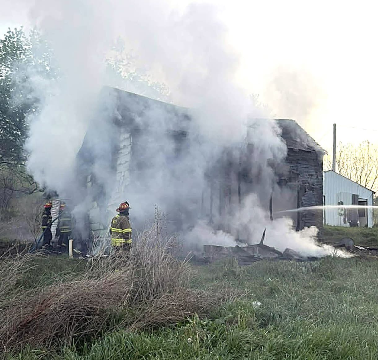 Abandoned building fire east of Hamden shuts down State Route 160