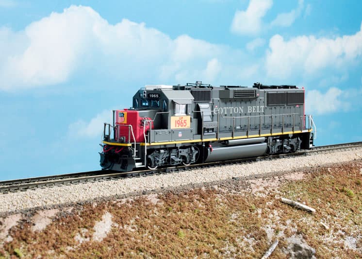 Walthers March 2026 New Product Express Highlights GP60, Code 83 Crossings