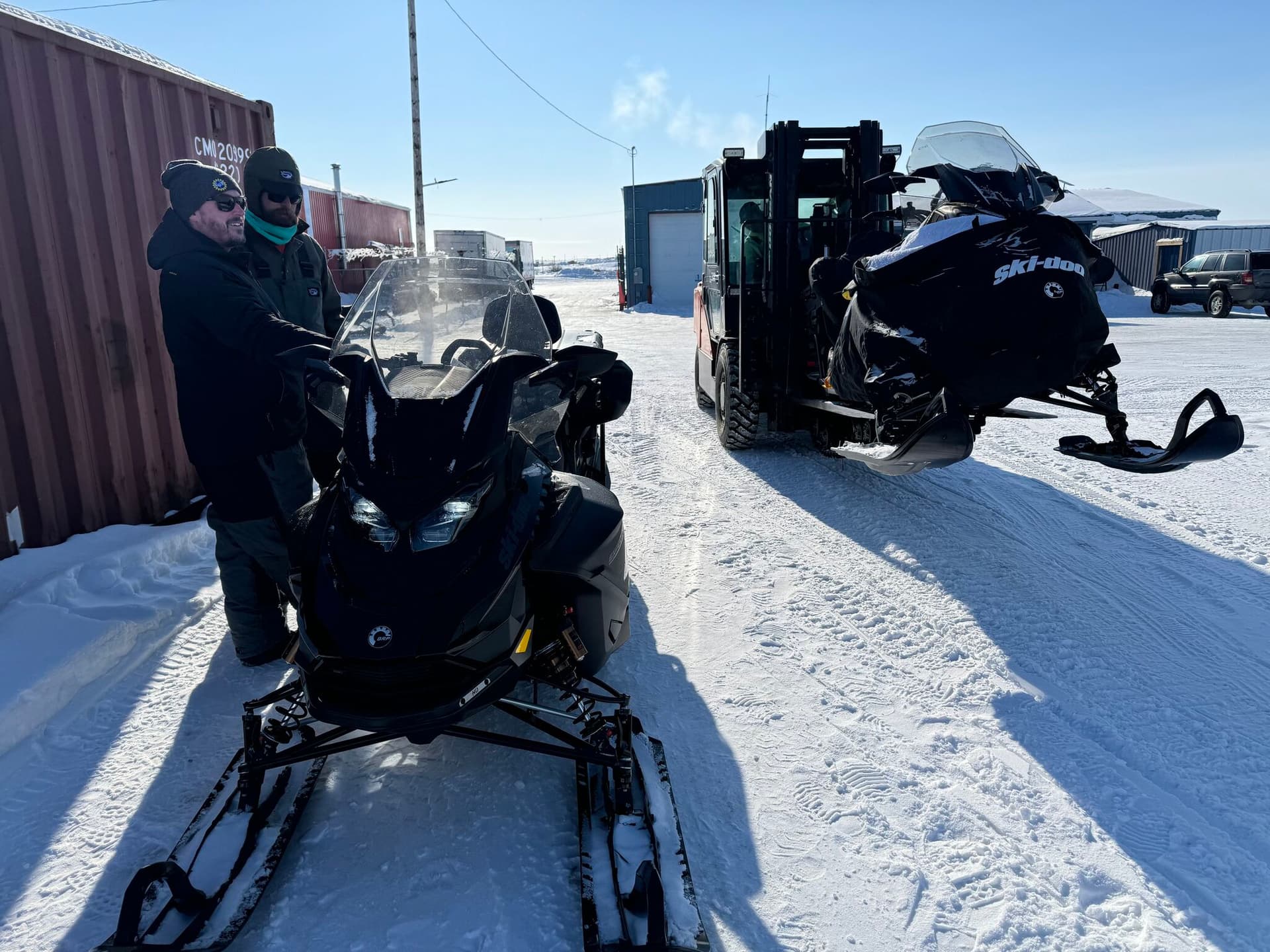 UAF Researchers Begin 1,600-Mile Snowmachine Traverse From Bethel to Utqiaġvik