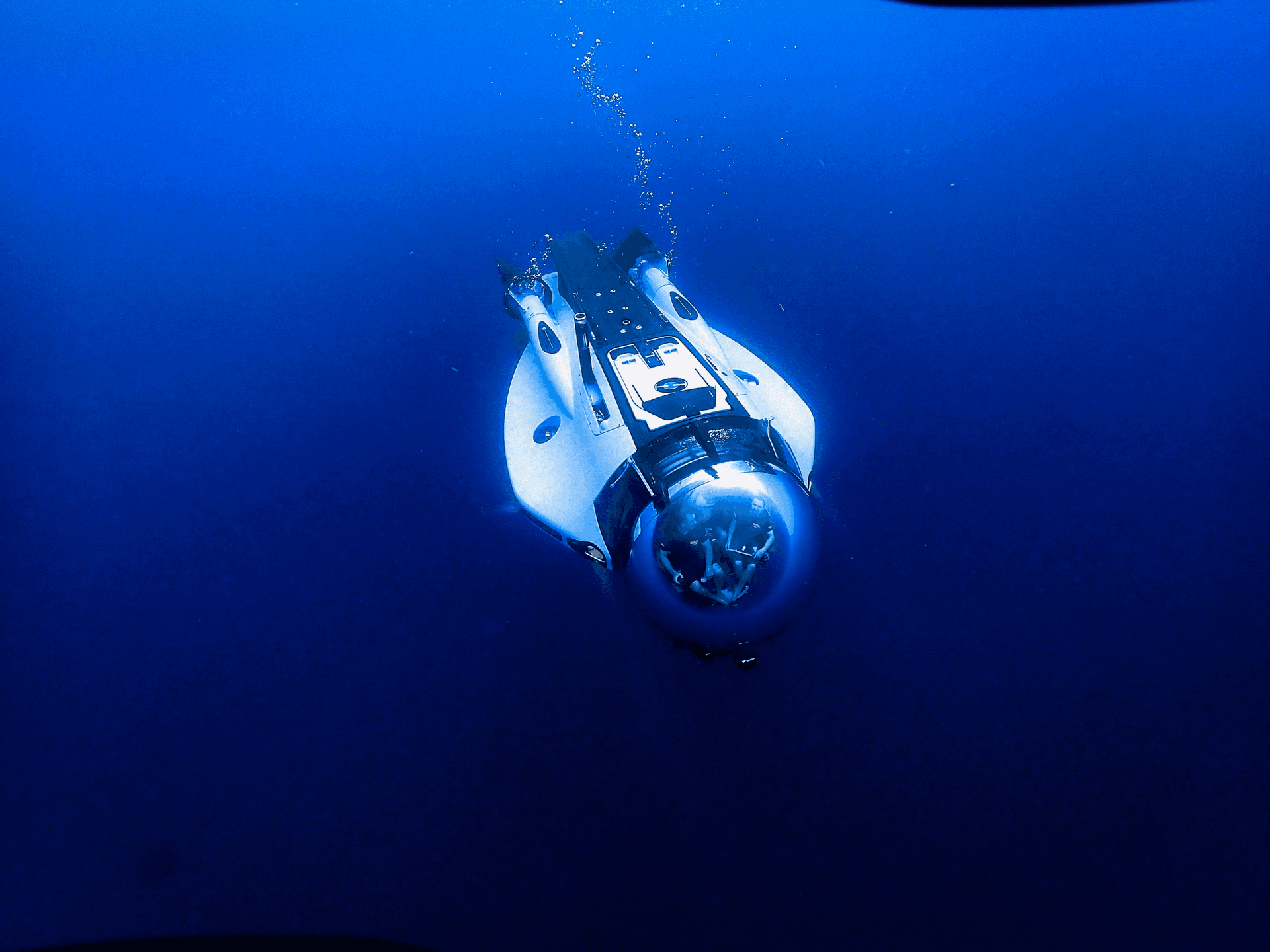 U-Boat Worx Super Sub Uses Hydrofoil Wings to Fly Underwater