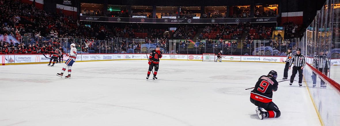 Málek's Second Straight Shutout Propels Utica to 3-0 Sellout Win