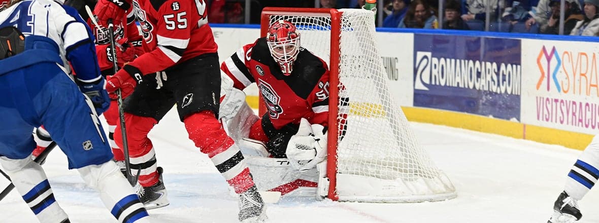 Halonen scores twice, but Syracuse Crunch top Utica Comets 6-3