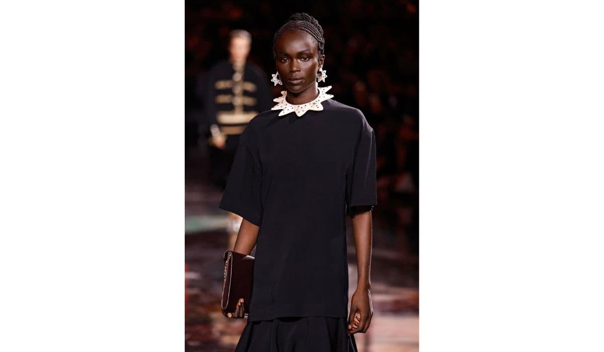 Mother-of-Pearl Reigns in Royal Couture as Baroque Surfaces Rise