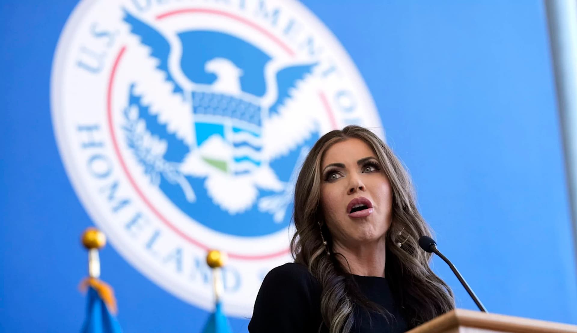 U.S. to expand travel bans, targeting more than thirty countries