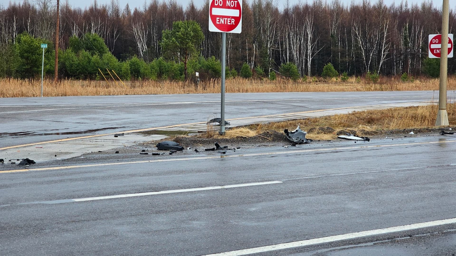 Wet roads blamed in Cotton Township crash, one driver hospitalized