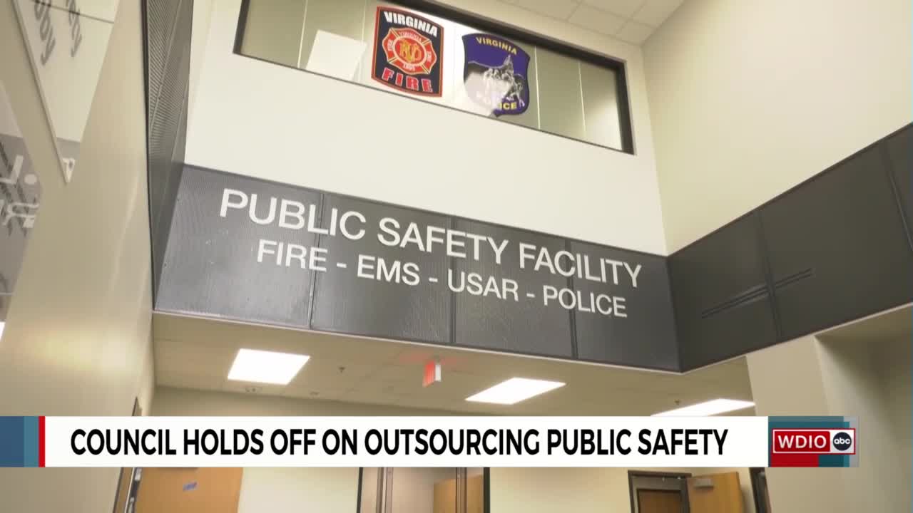 Virginia city backs away from police, ambulance contracting plan