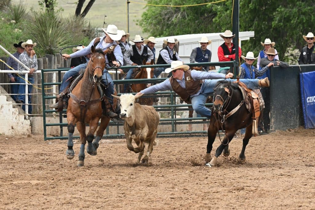 Garden City rodeo finishes regional season with mixed results in Guymon