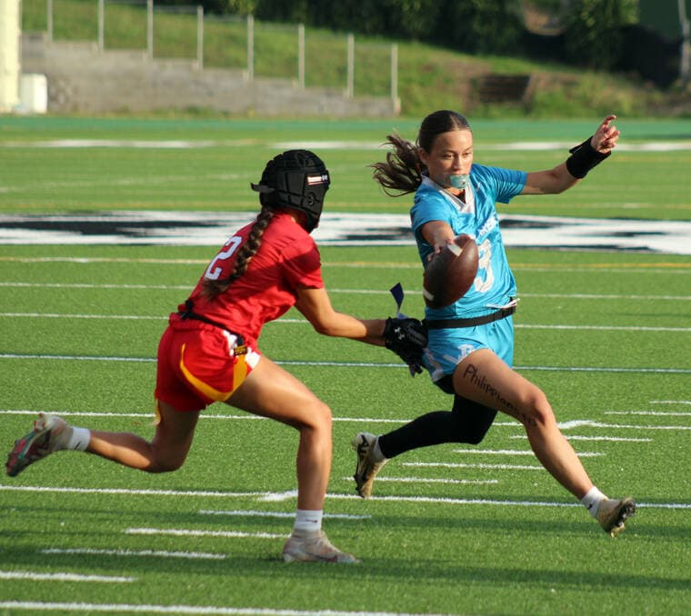 Kealakehe Riders Hold Off Kahuku 14-6 in South Kona Nonconference Game