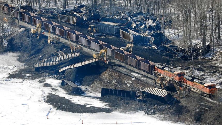 40 Coal Cars Derail Along St. Louis River Near Cloquet