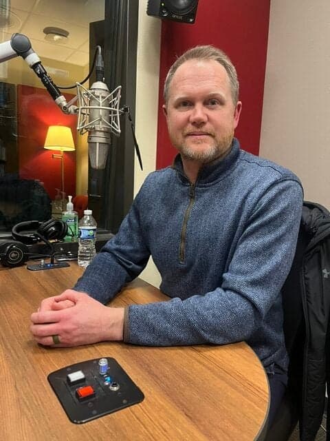 UW-Madison Athletes Train Minds Through Meditation as Performance Preparation