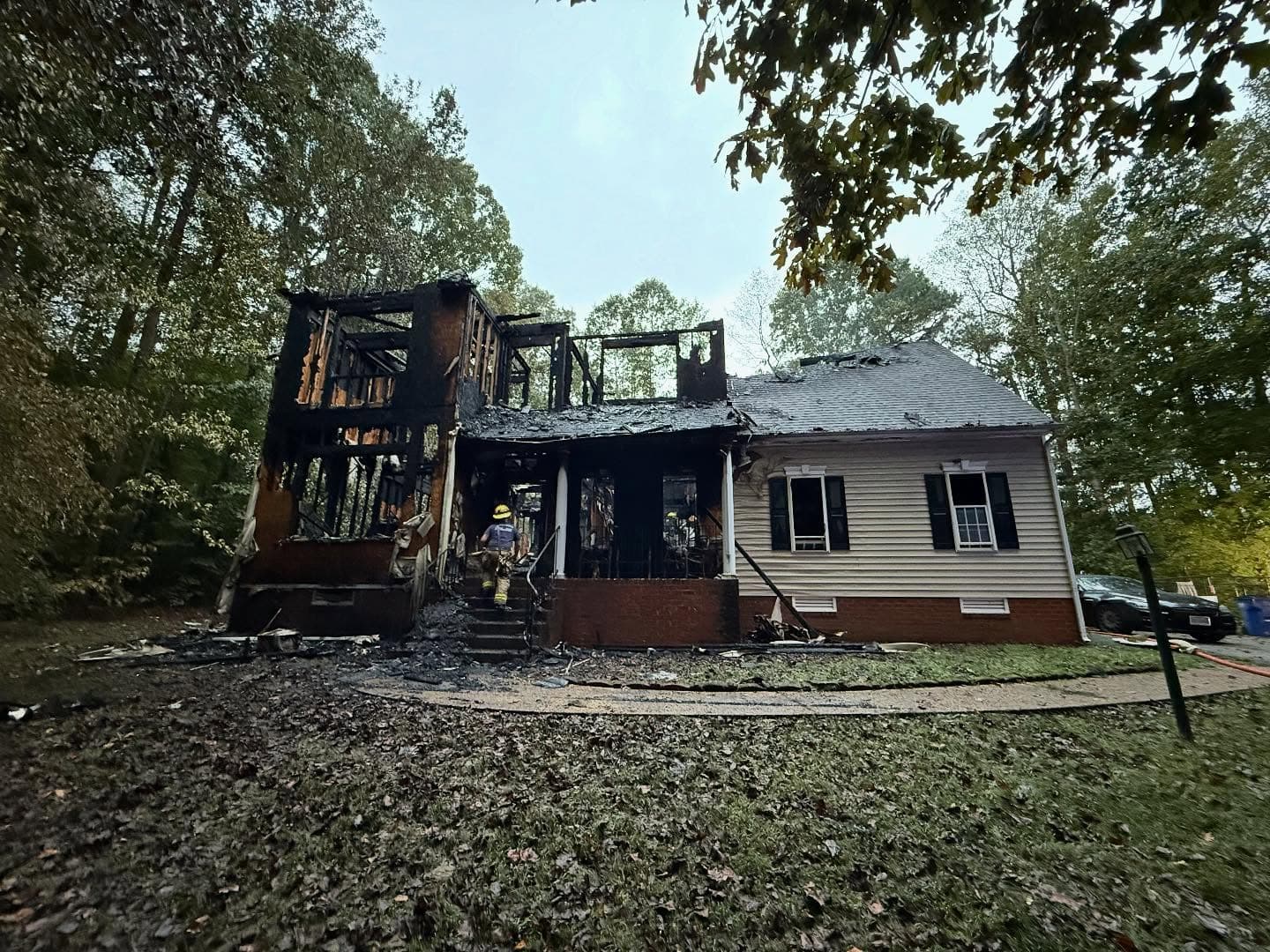 Lake Arbor house fire kills man, displaces four residents