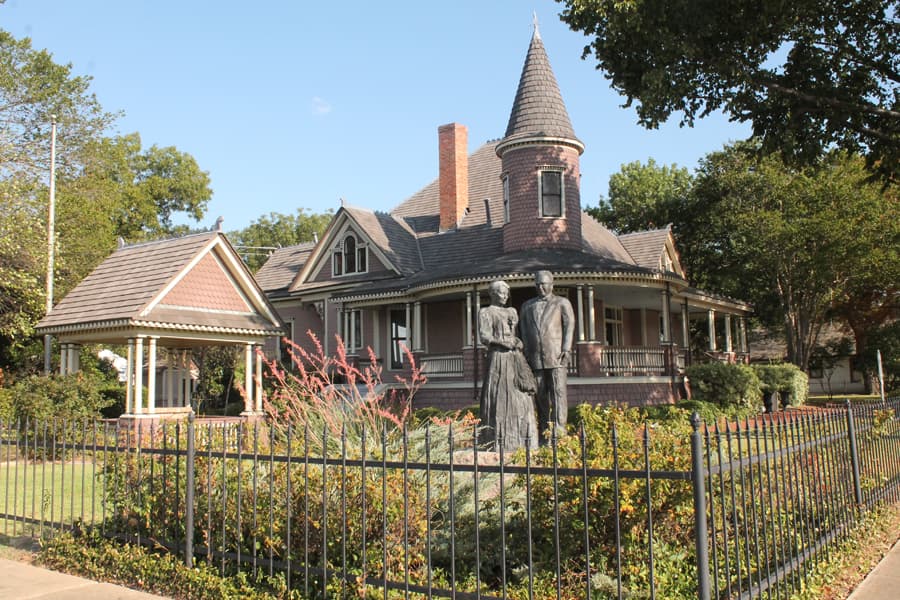 Council Considers Future of Stonehaven House, No Decision Made