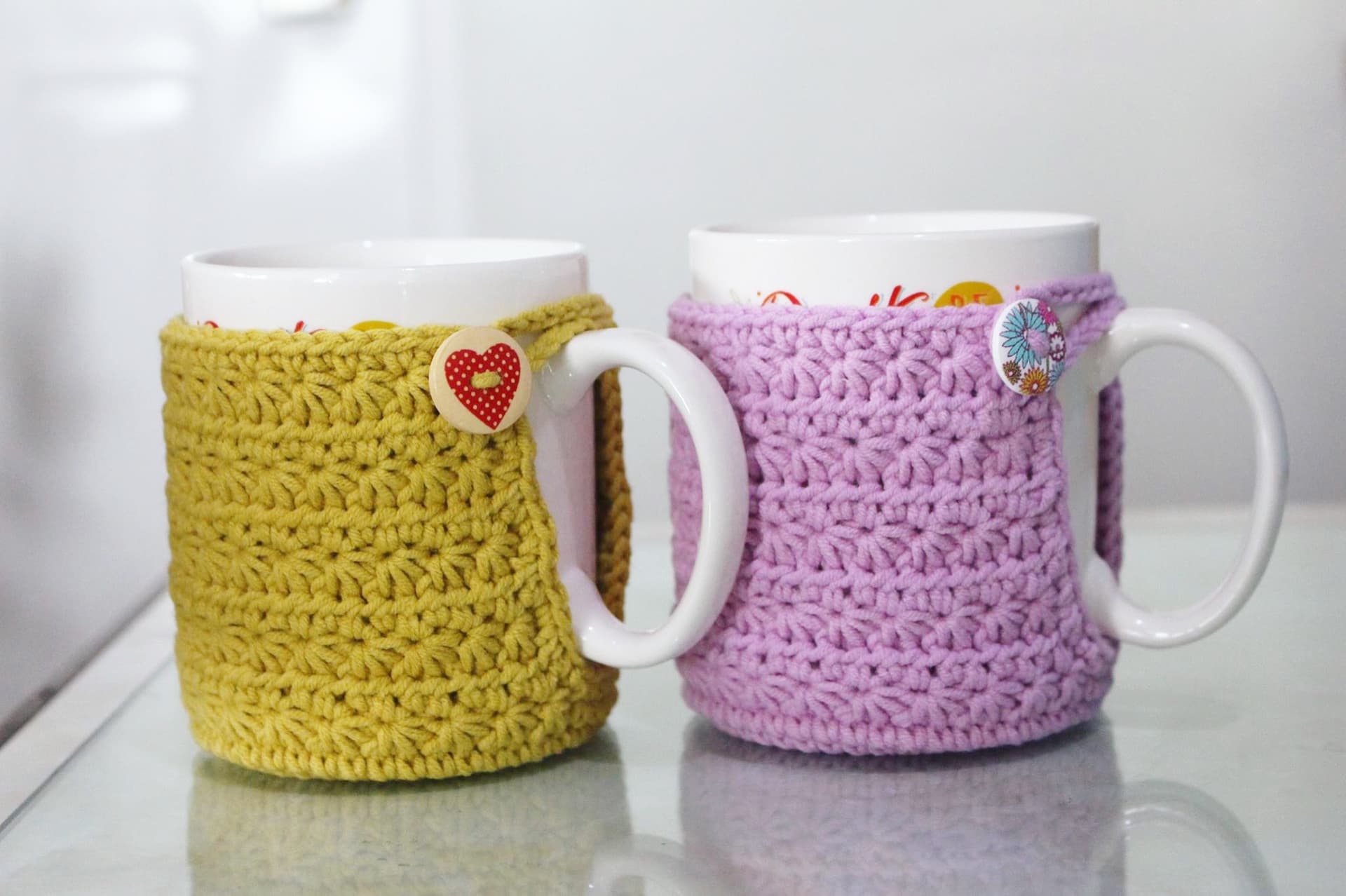 In The Third Loop offers free woven-stitch coaster pattern today