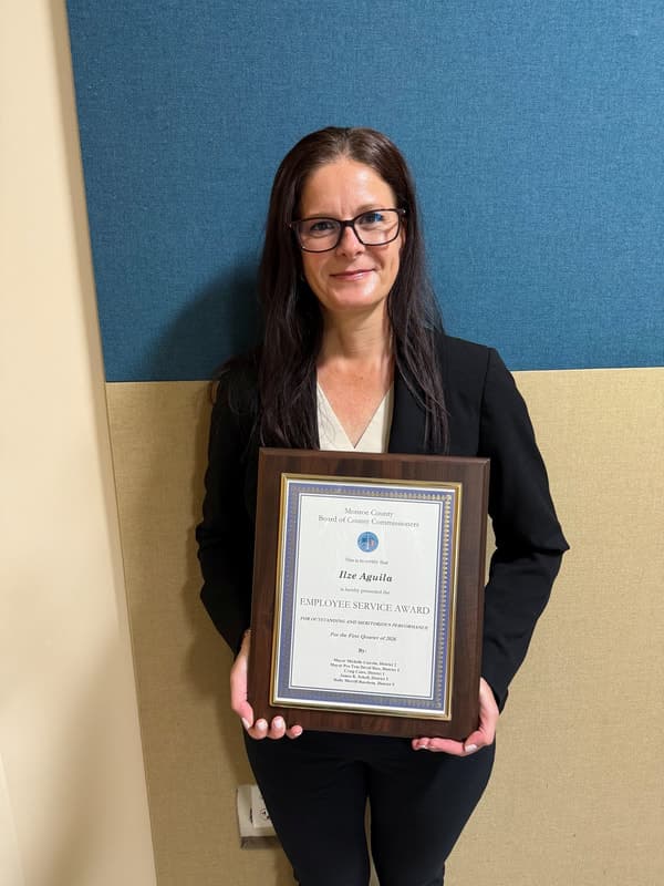 Monroe County honors staffer who helped coworker recover after surgery