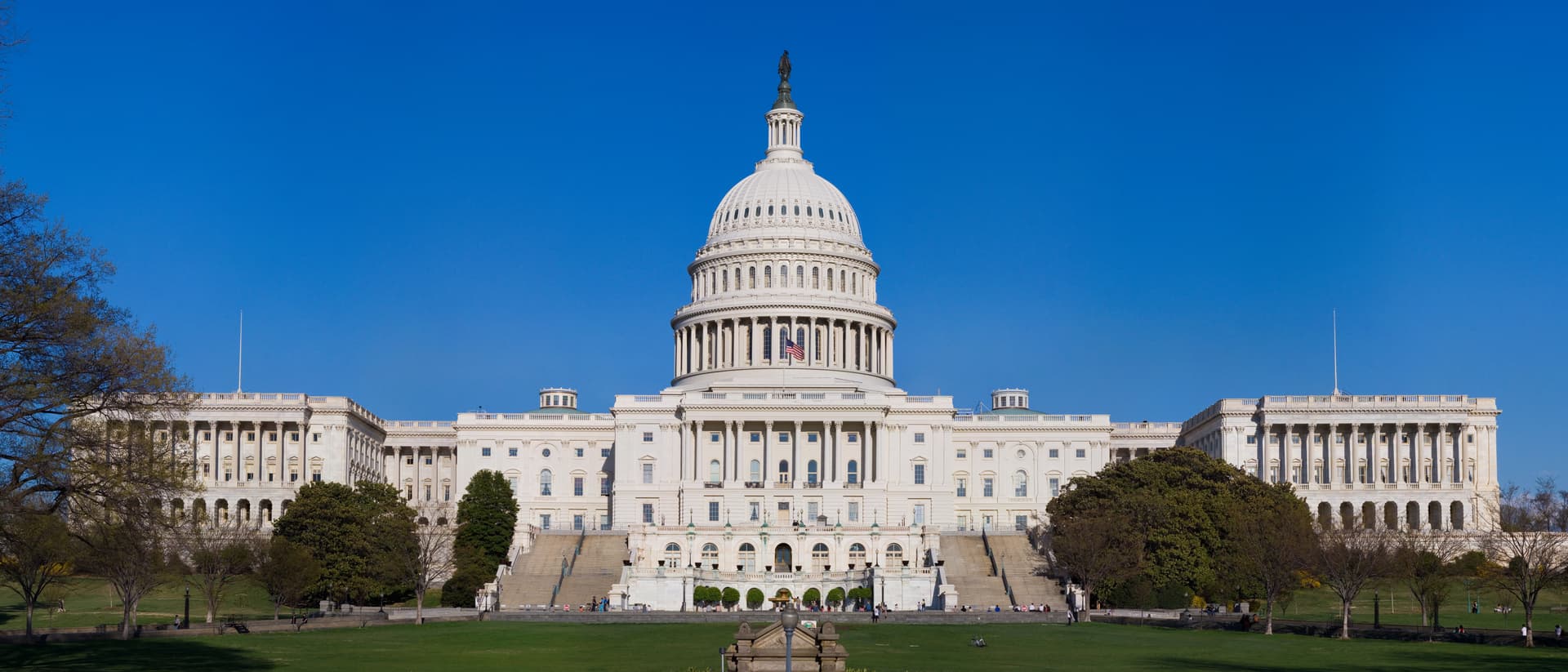 Republicans defend congressional control as midterm map tightens