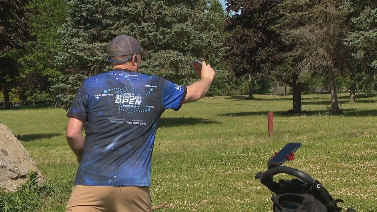 Penfield disc golf tournament draws 80 players for charity fundraiser
