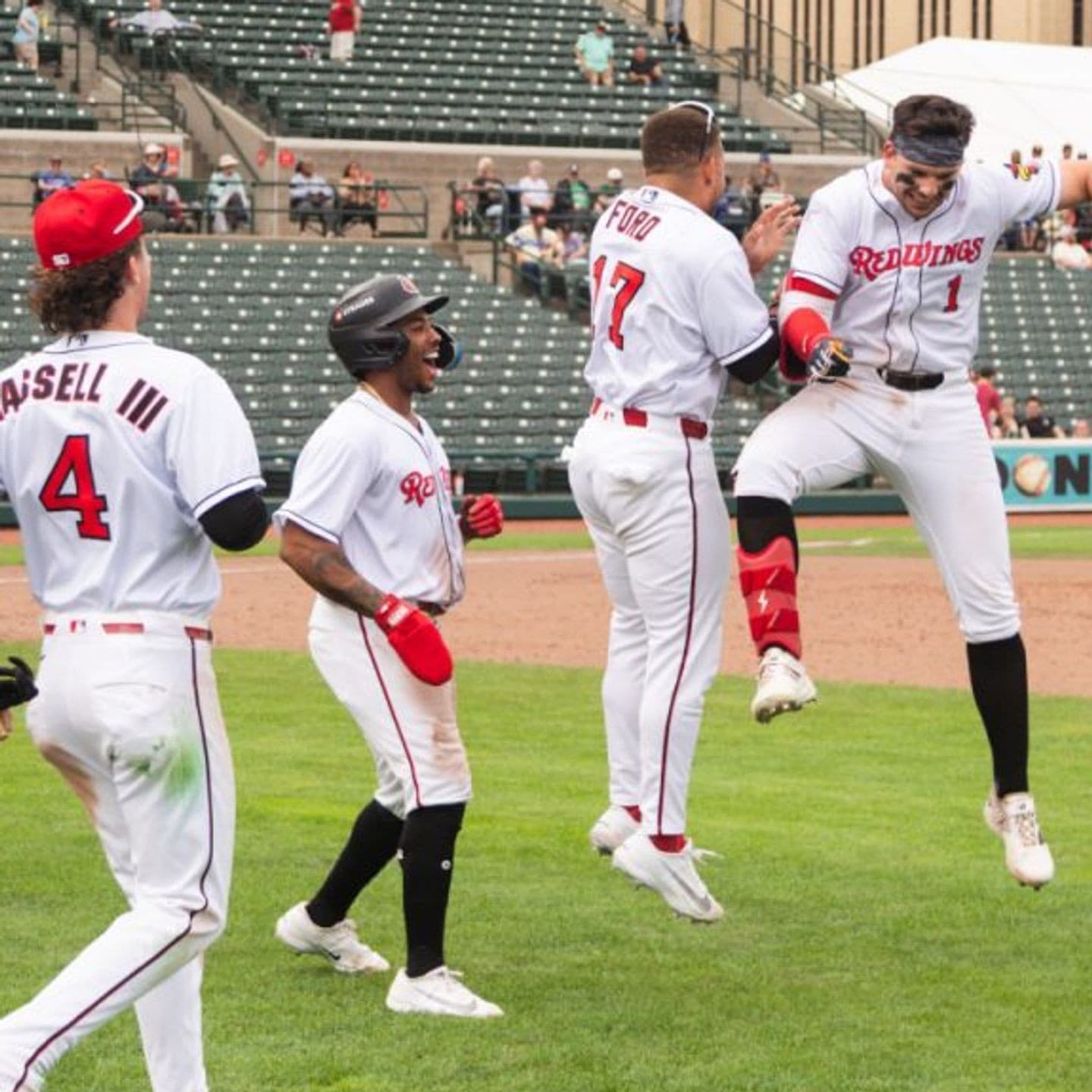 Rochester erupts for 11-run sixth, routs Toledo 14-1
