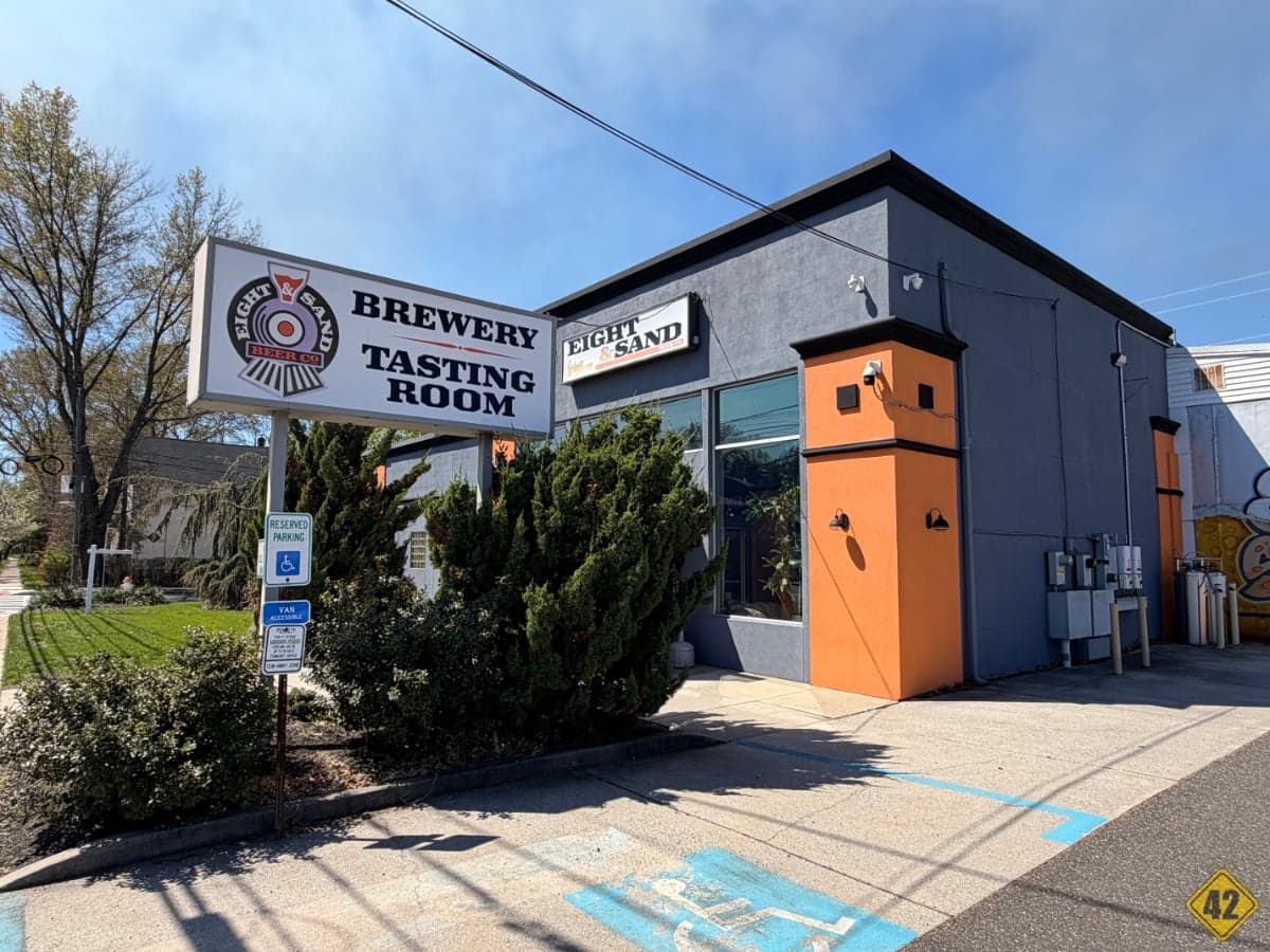 Eight & Sand Beer Co. to close, site to reopen as Freckled Jawn