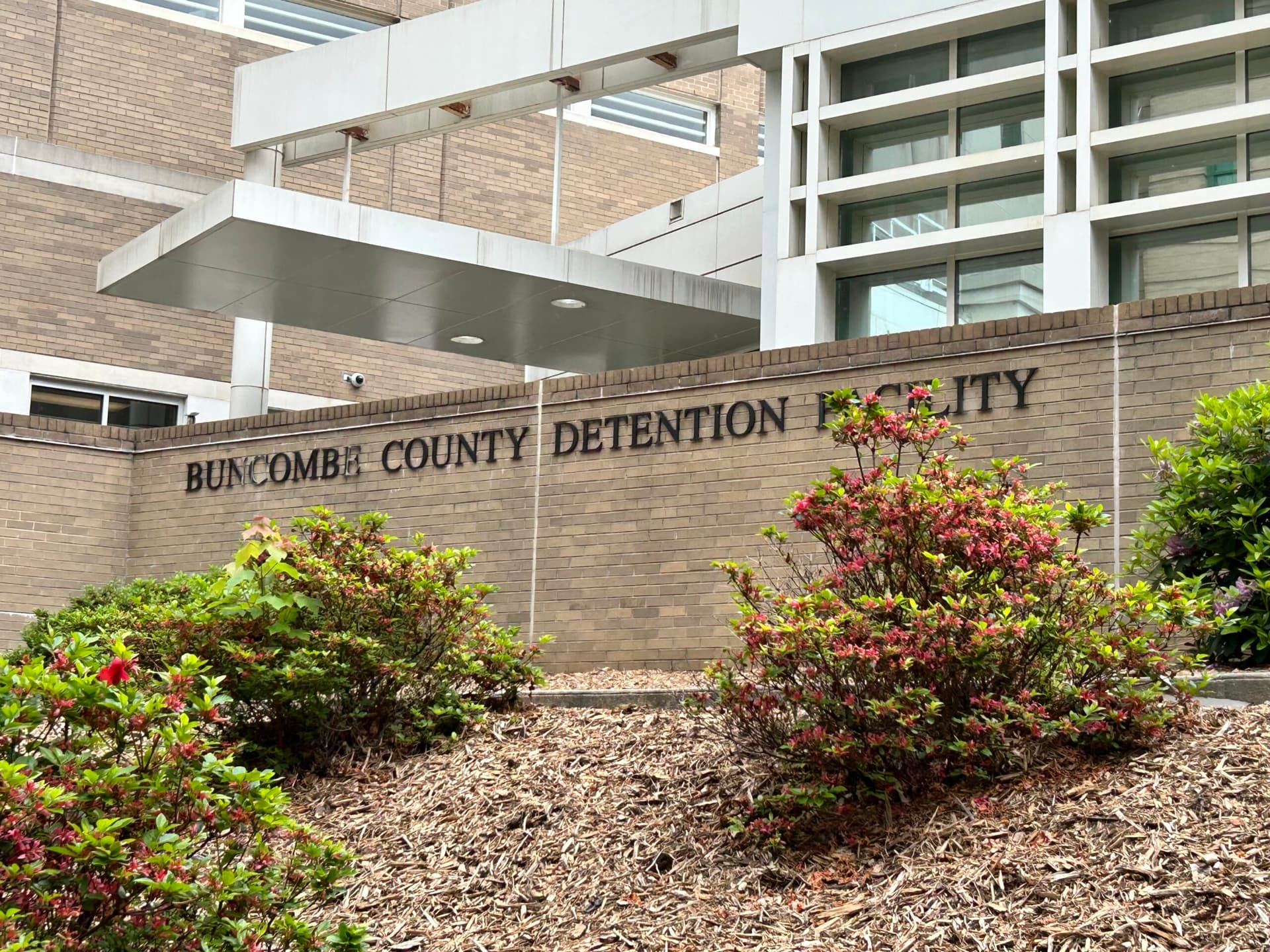 Teen in Custody Grabs AR-15, Fires Shot at Buncombe Jail
