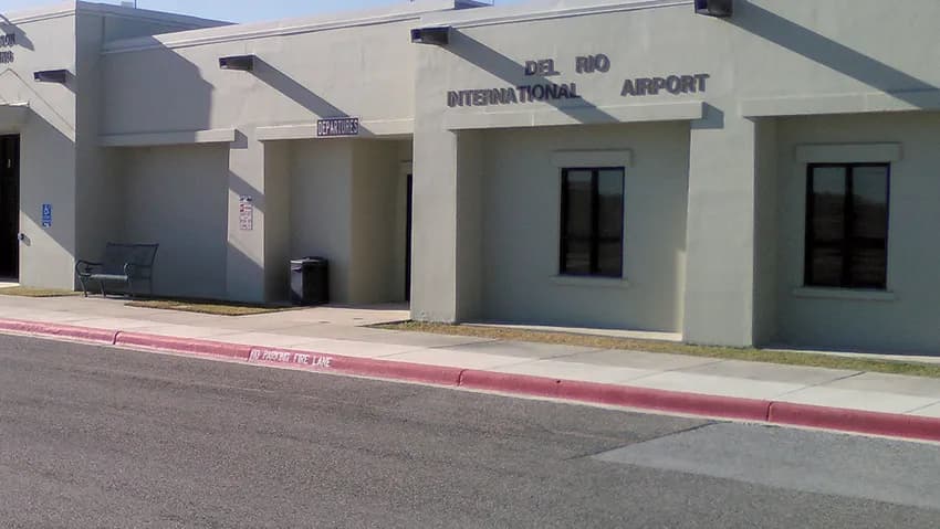 Del Rio Joins Regional Coalition to Restore Commercial Airline Service