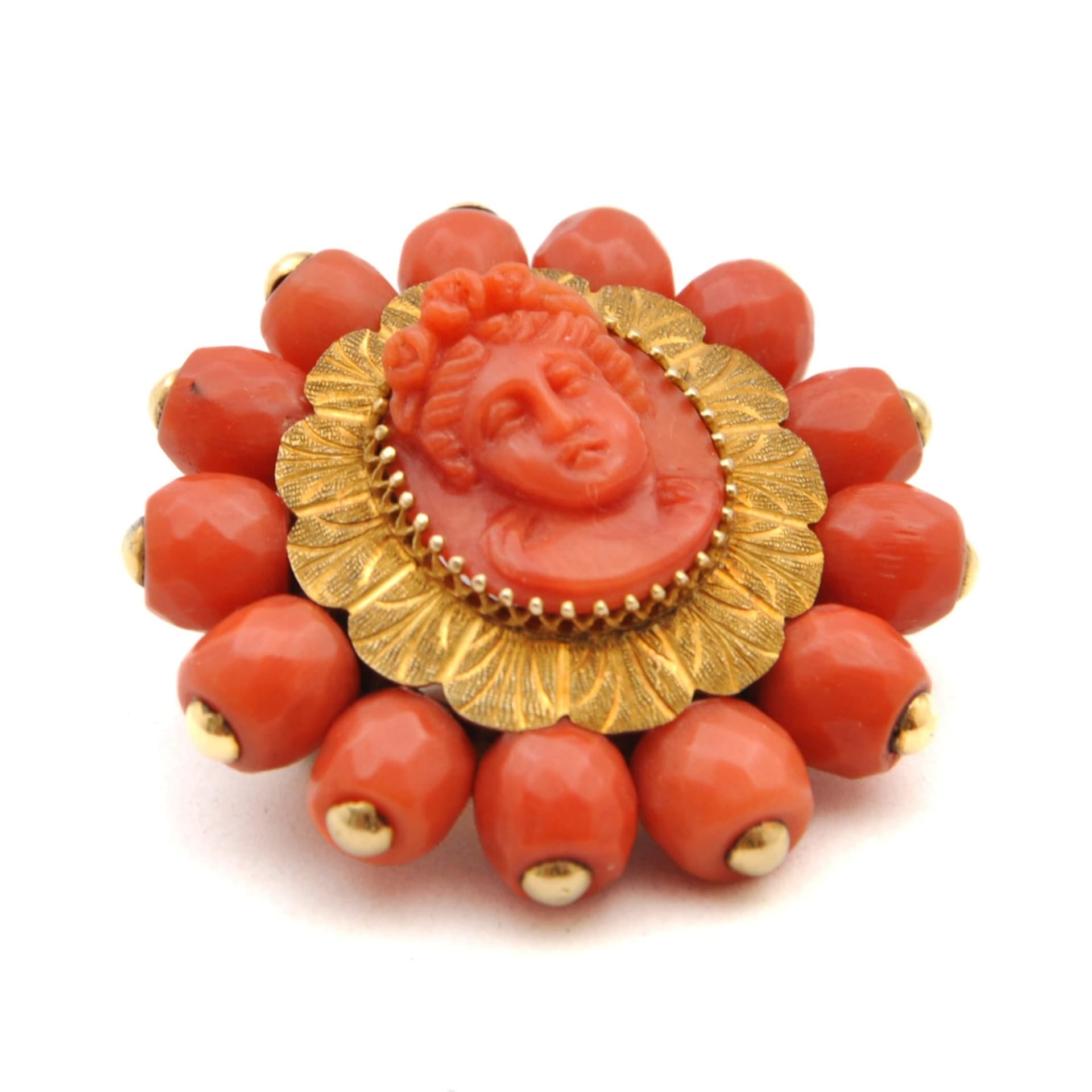 Naples summit to spotlight coral, cameos and marine jewelry traceability