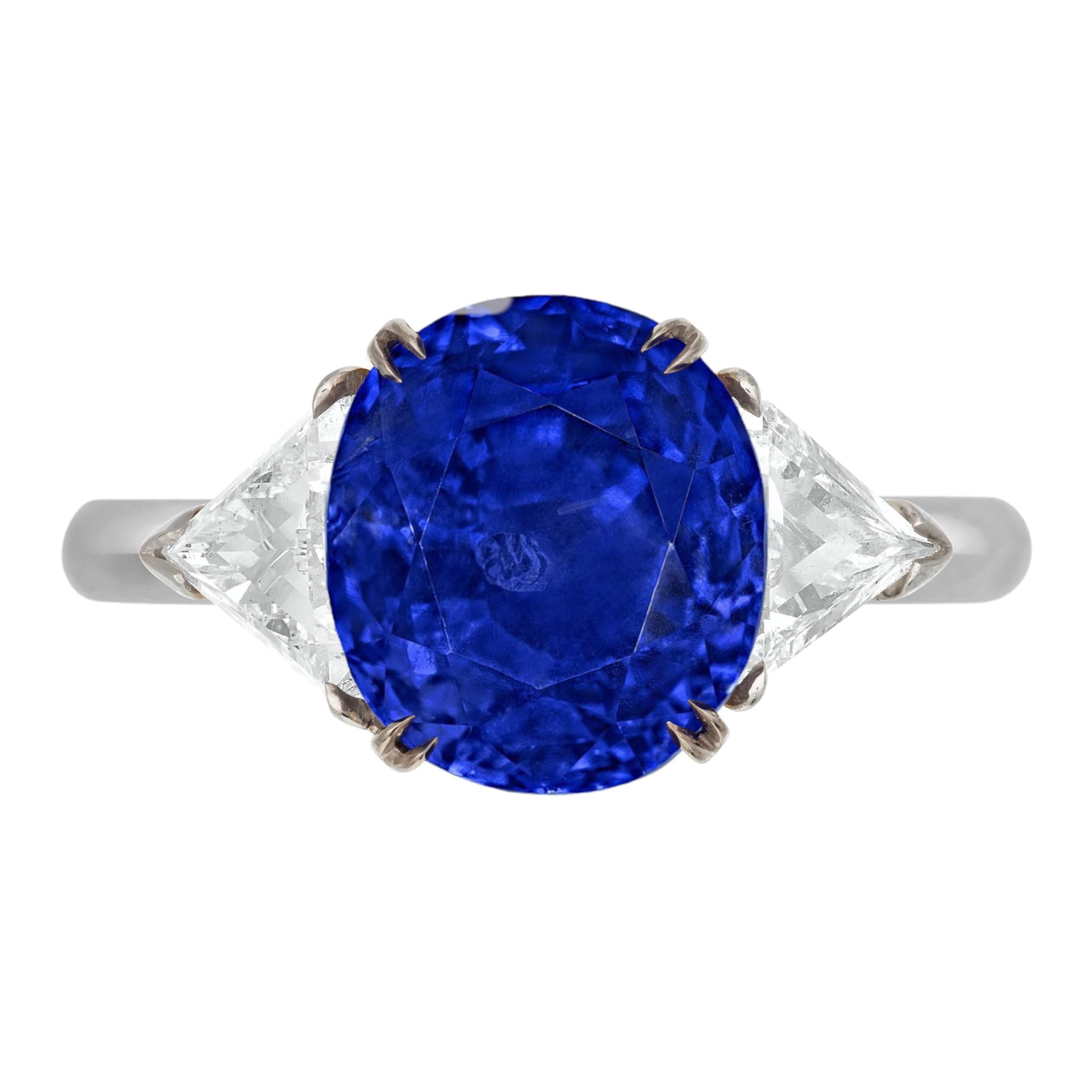 Sotheby’s lists 5.72-carat Kashmir sapphire ring, estimate £180,000