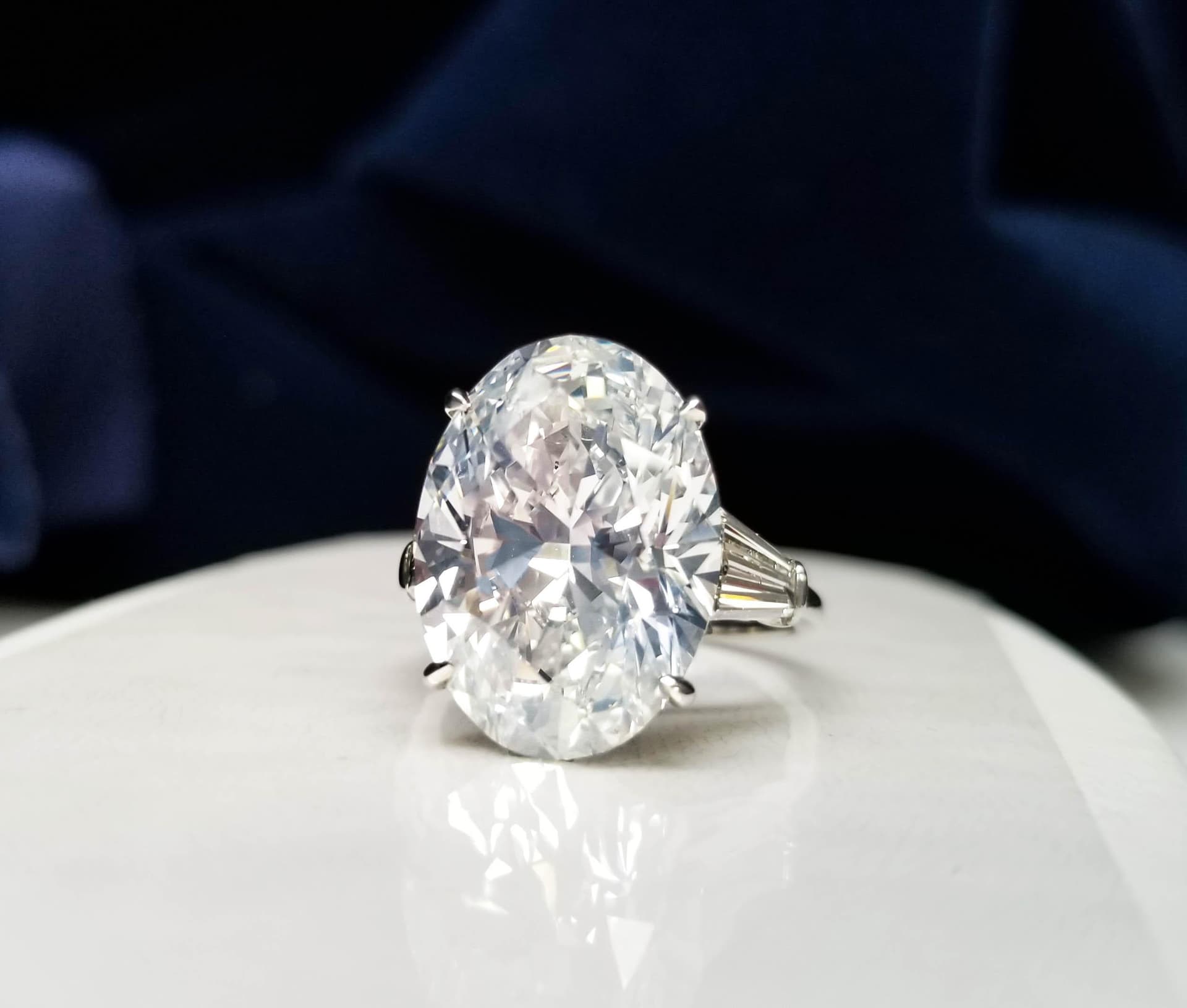 Kendall Taylor Reproposes to Fantasia Barrino Onstage with 11-Carat Ring