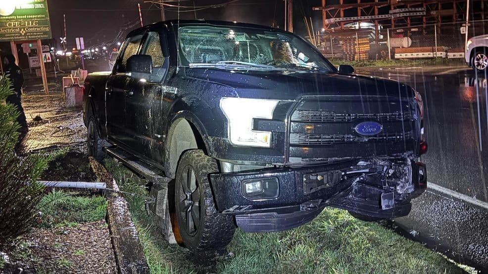 Two injured after falling from moving pickup in Dune City, driver arrested